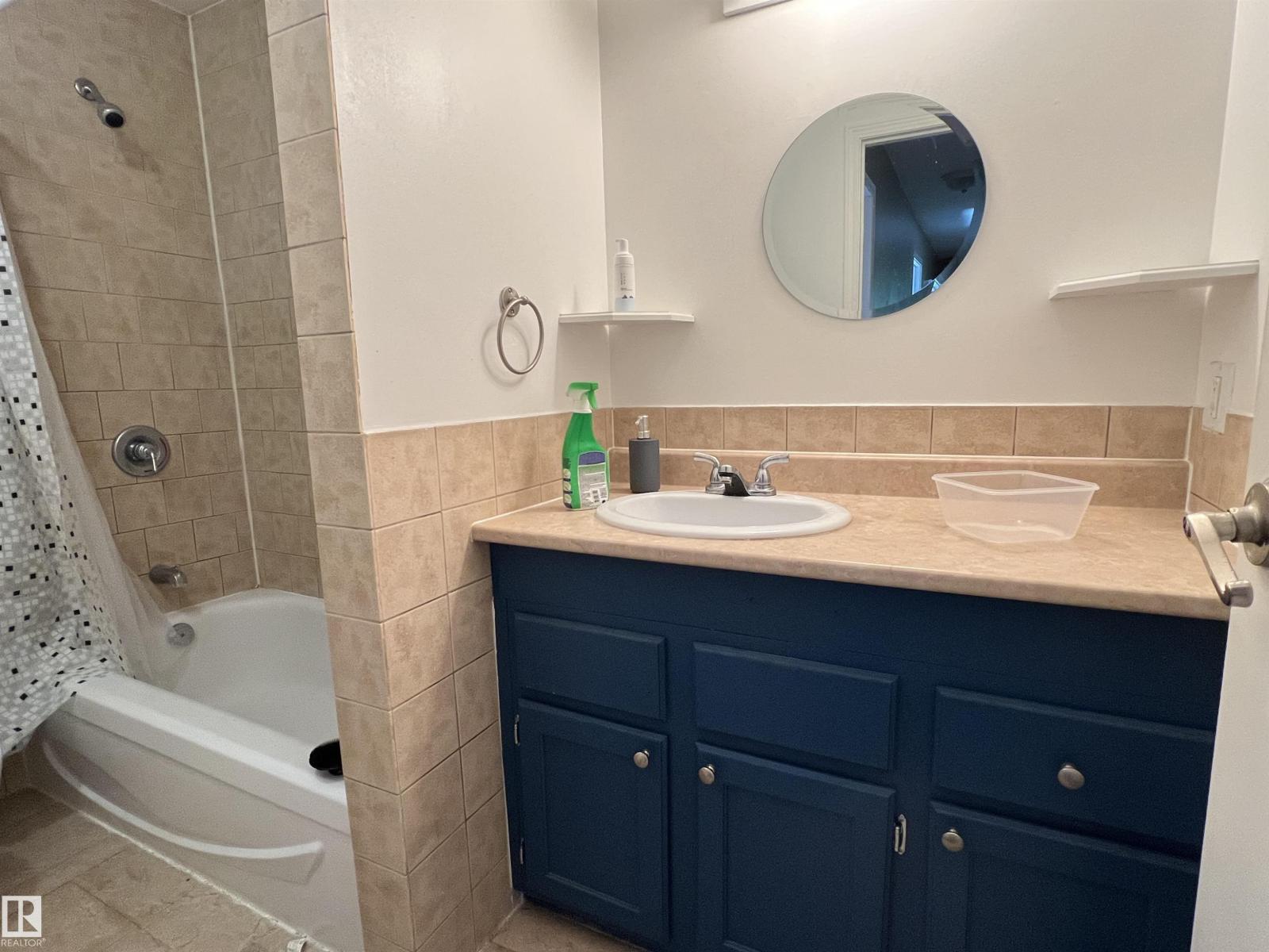 #305 10826 113 ST NW