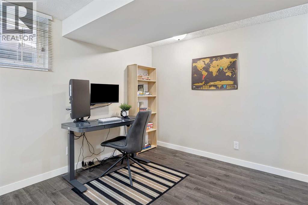7 Woodgreen Crescent SW, Calgary, Alberta  T2W 4A4 - Photo 31 - A2349261