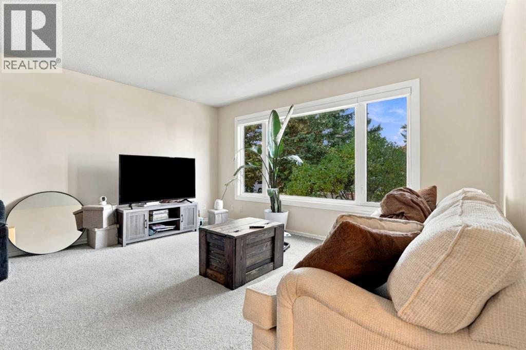 3102 38 Street SW, Calgary, Alberta  T3E 0T2 - Photo 4 - A2351118