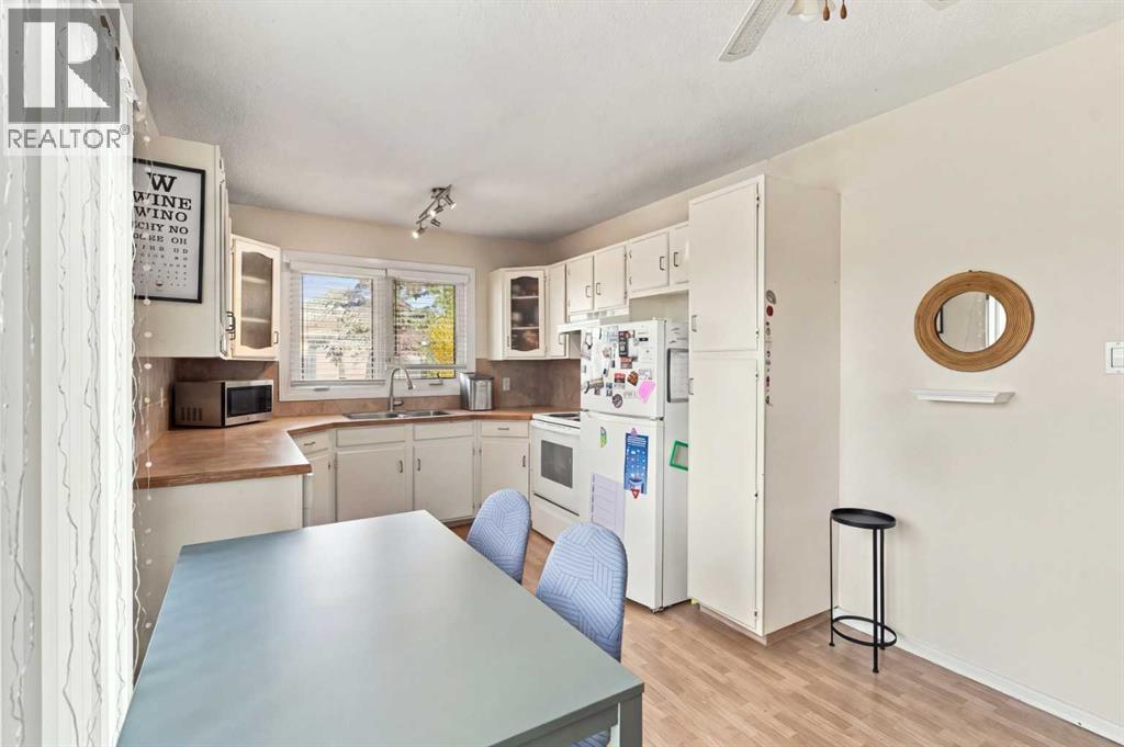 3102 38 Street SW, Calgary, Alberta  T3E 0T2 - Photo 10 - A2351118