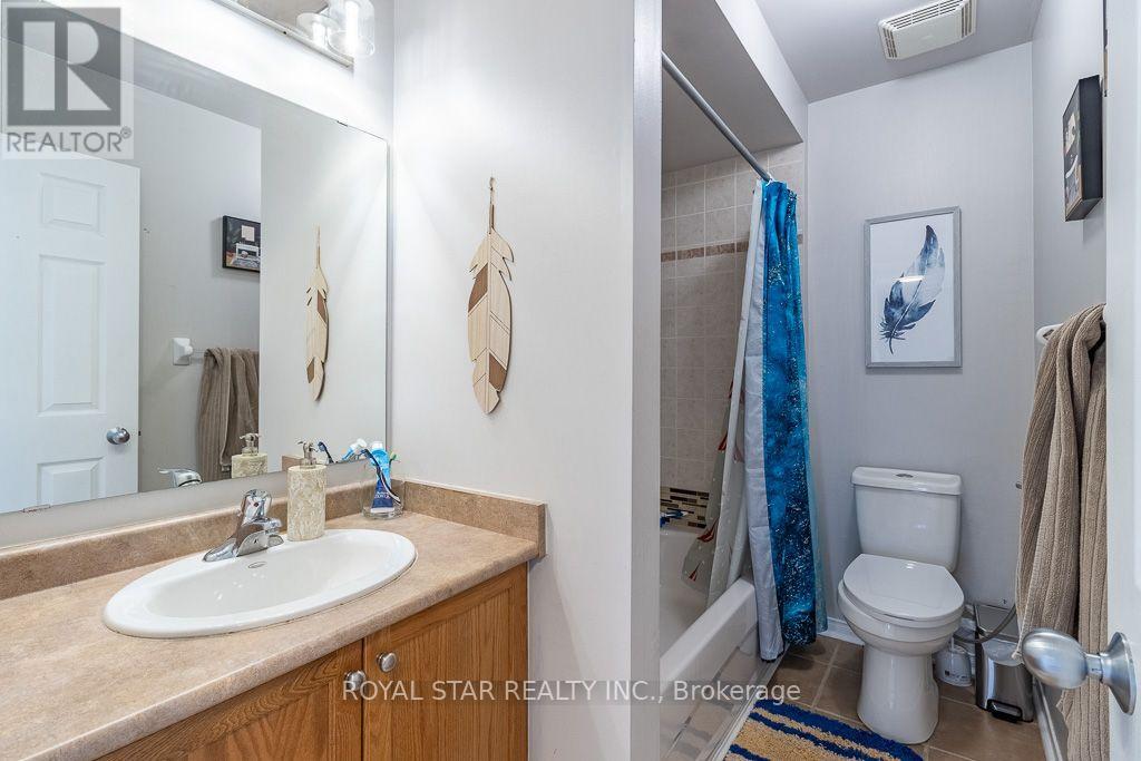 1164 Stire Street, Oshawa, Ontario  L1K 0G4 - Photo 14 - E13877504