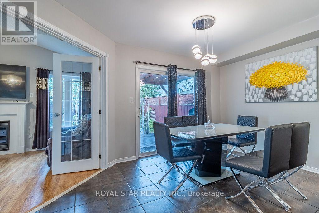 1164 Stire Street, Oshawa, Ontario  L1K 0G4 - Photo 4 - E13877504