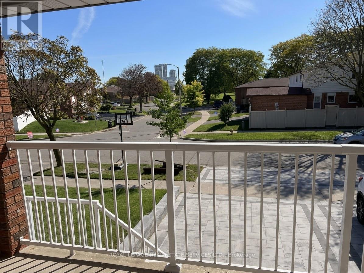 Upper - 66 Terryhill Crescent, Toronto, Ontario  M1S 3X5 - Photo 8 - E13877524