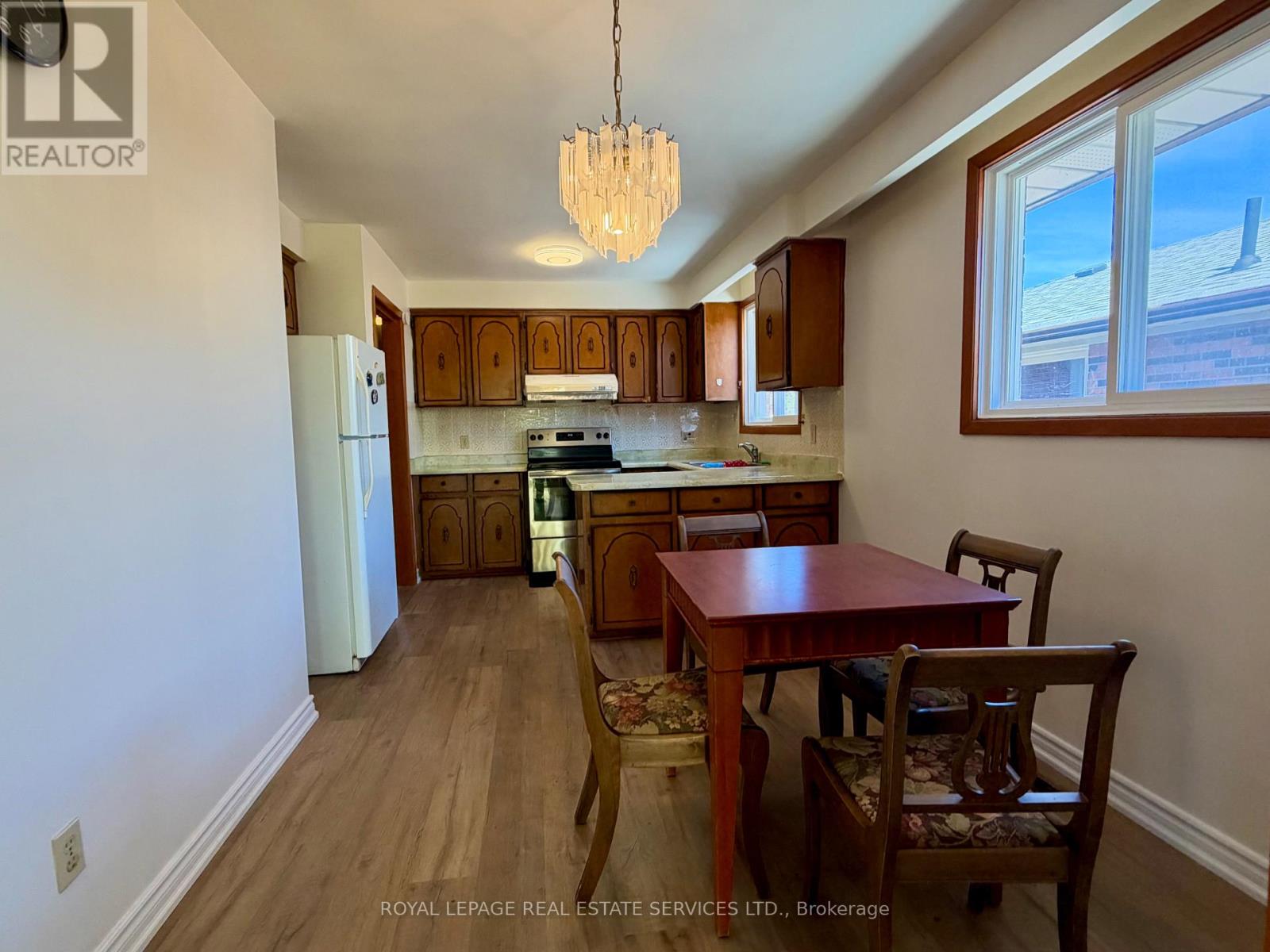 Upper - 66 Terryhill Crescent, Toronto, Ontario  M1S 3X5 - Photo 9 - E13877524