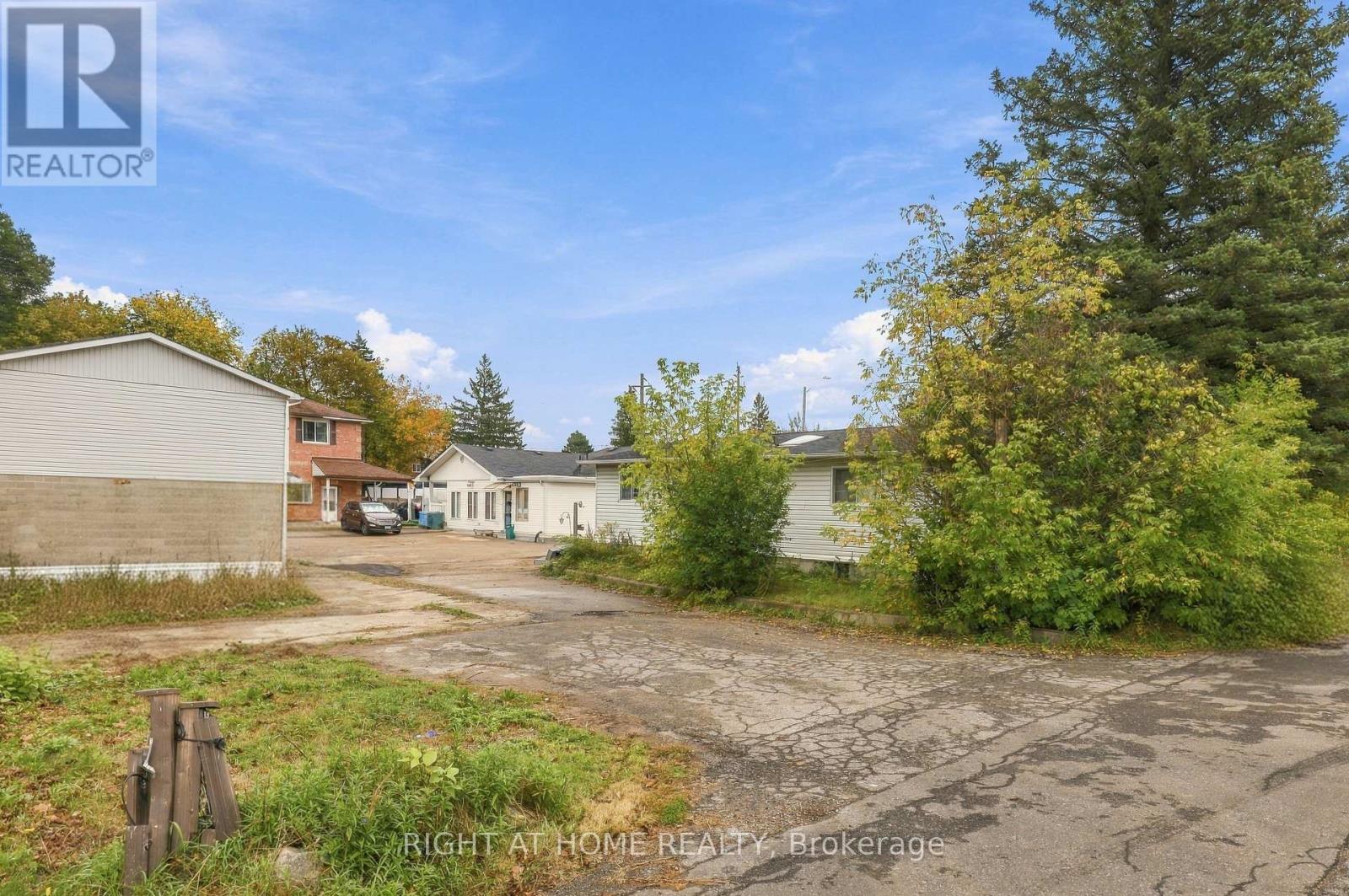 198 King Road, Richmond Hill, Ontario  L4E 2W1 - Photo 13 - N13877428