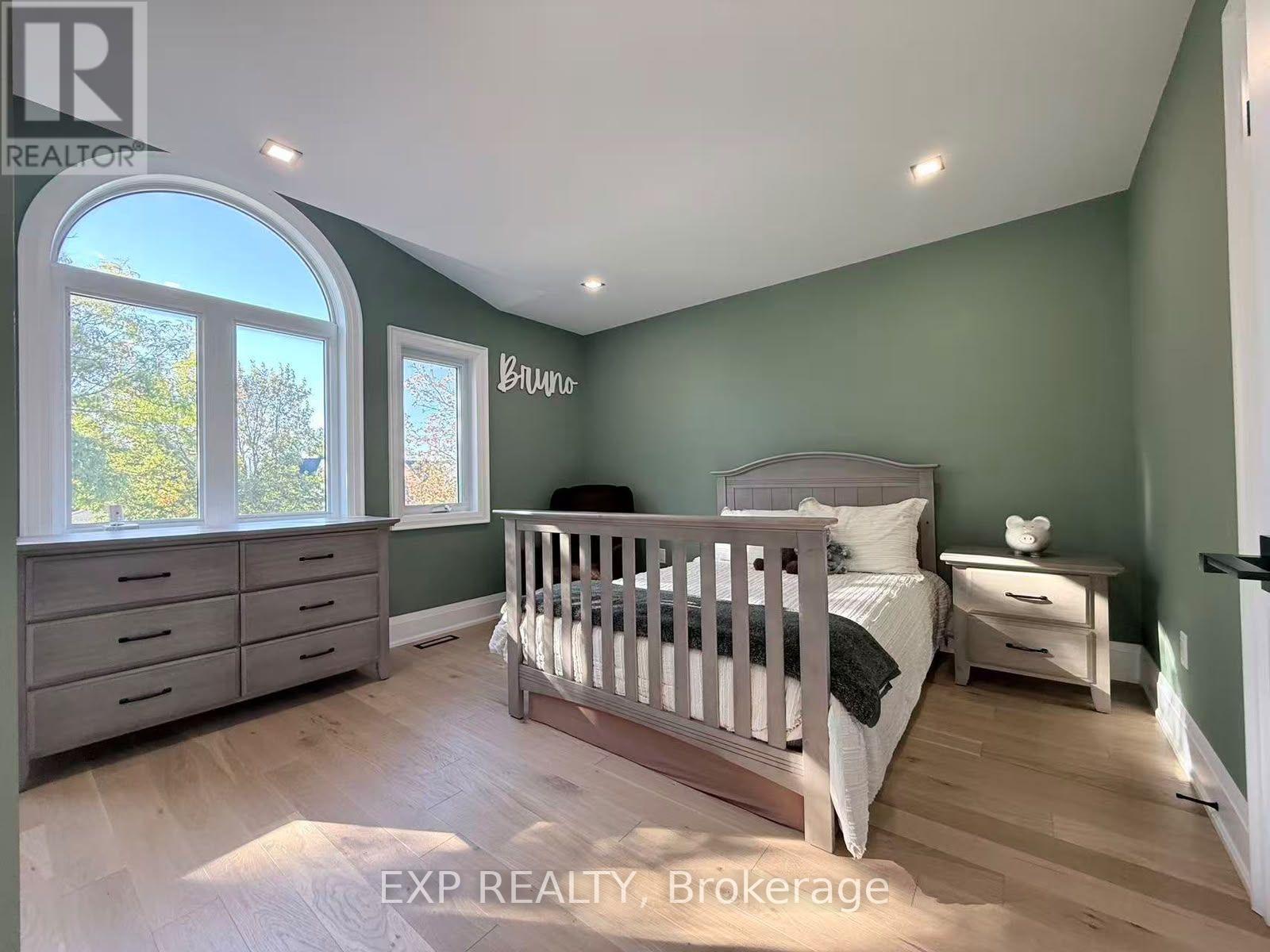779 Mclaren Street, Newmarket, Ontario L3Y 8H3 - Photo 8 - N13877470