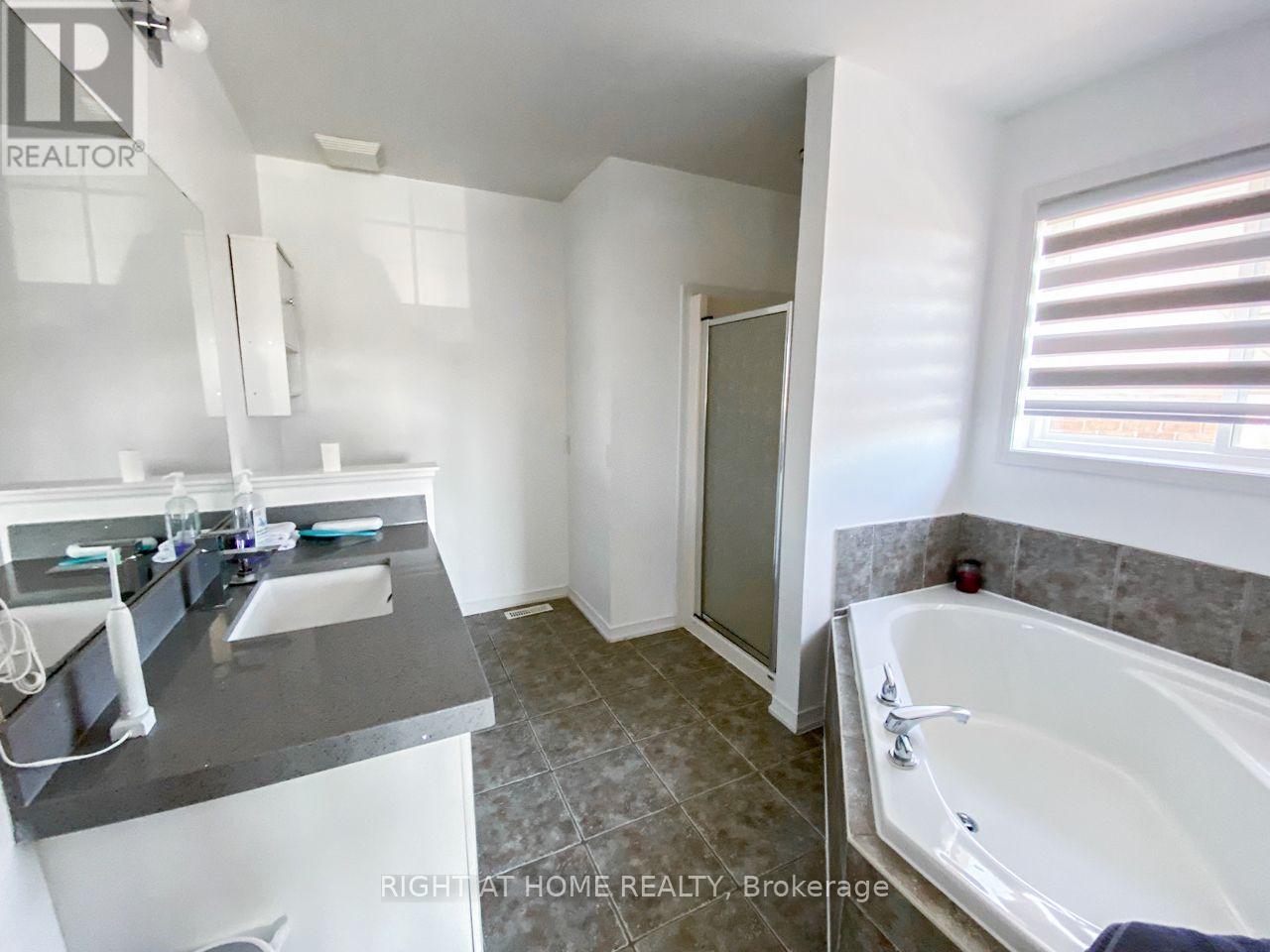 2099 Osbond Road, Innisfil (Alcona), Ontario  L9S 0A9 - Photo 19 - N13877472