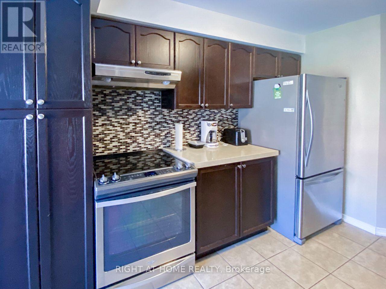 2099 Osbond Road, Innisfil (Alcona), Ontario  L9S 0A9 - Photo 7 - N13877472
