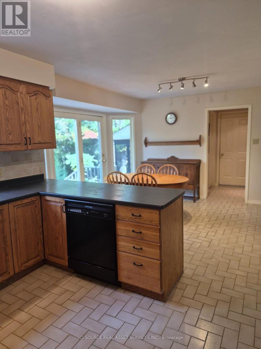 2100 Snow Valley Road, Springwater, Ontario  L9X 1J7 - Photo 14 - S13877558