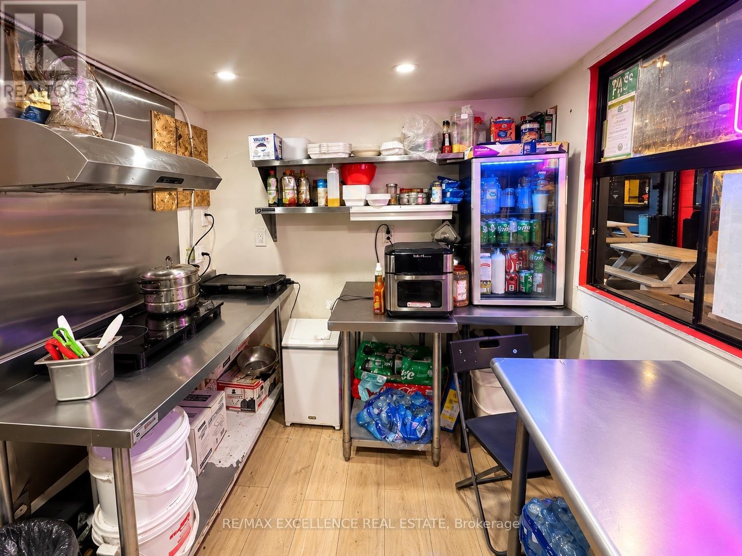 3 - 335 Yonge Street, Toronto, Ontario  M5B 1C1 - Photo 2 - C13868402