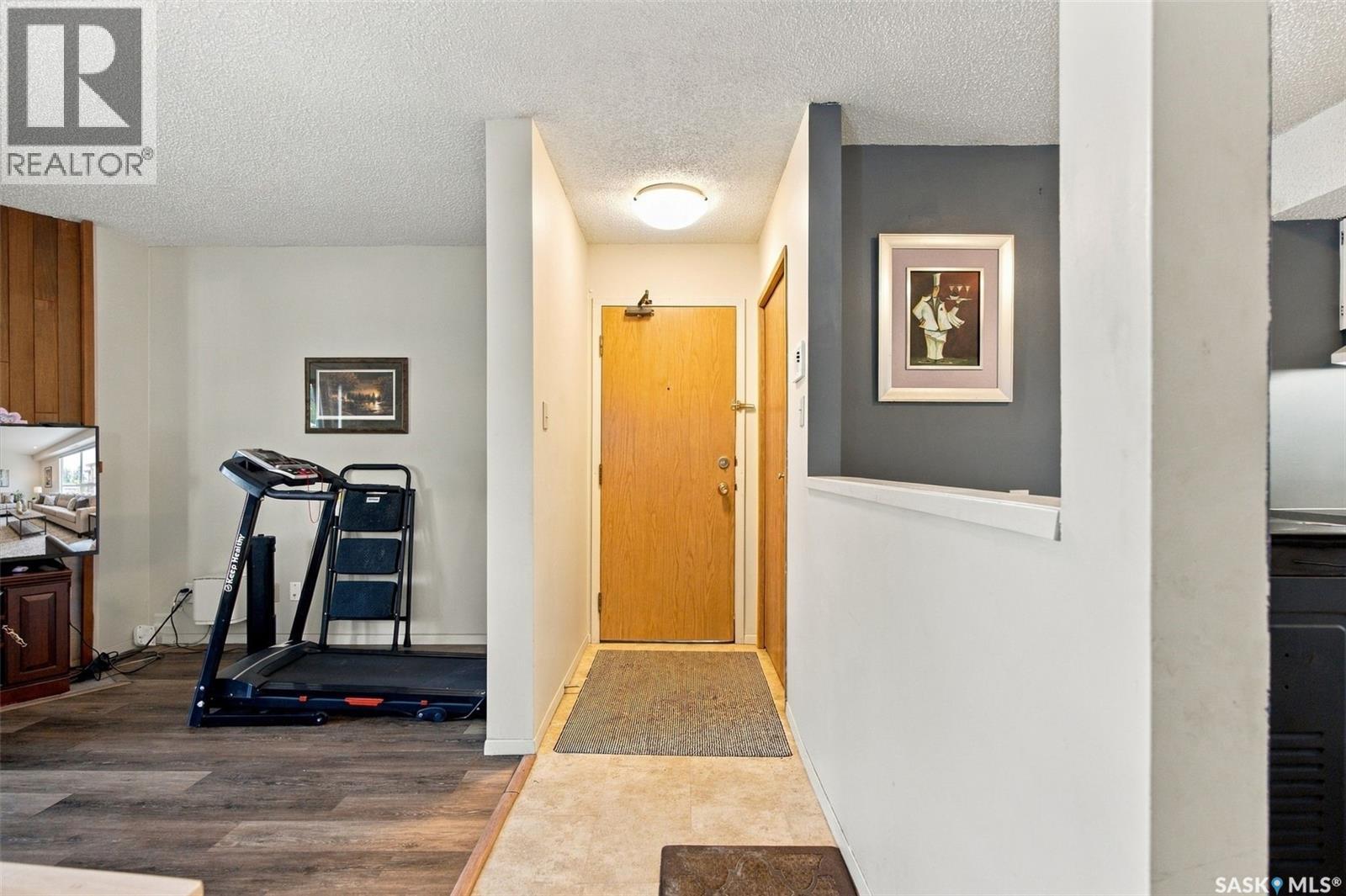 202 275 Kingsmere Boulevard, Saskatoon, Saskatchewan  S7J 4J6 - Photo 2 - SK050713