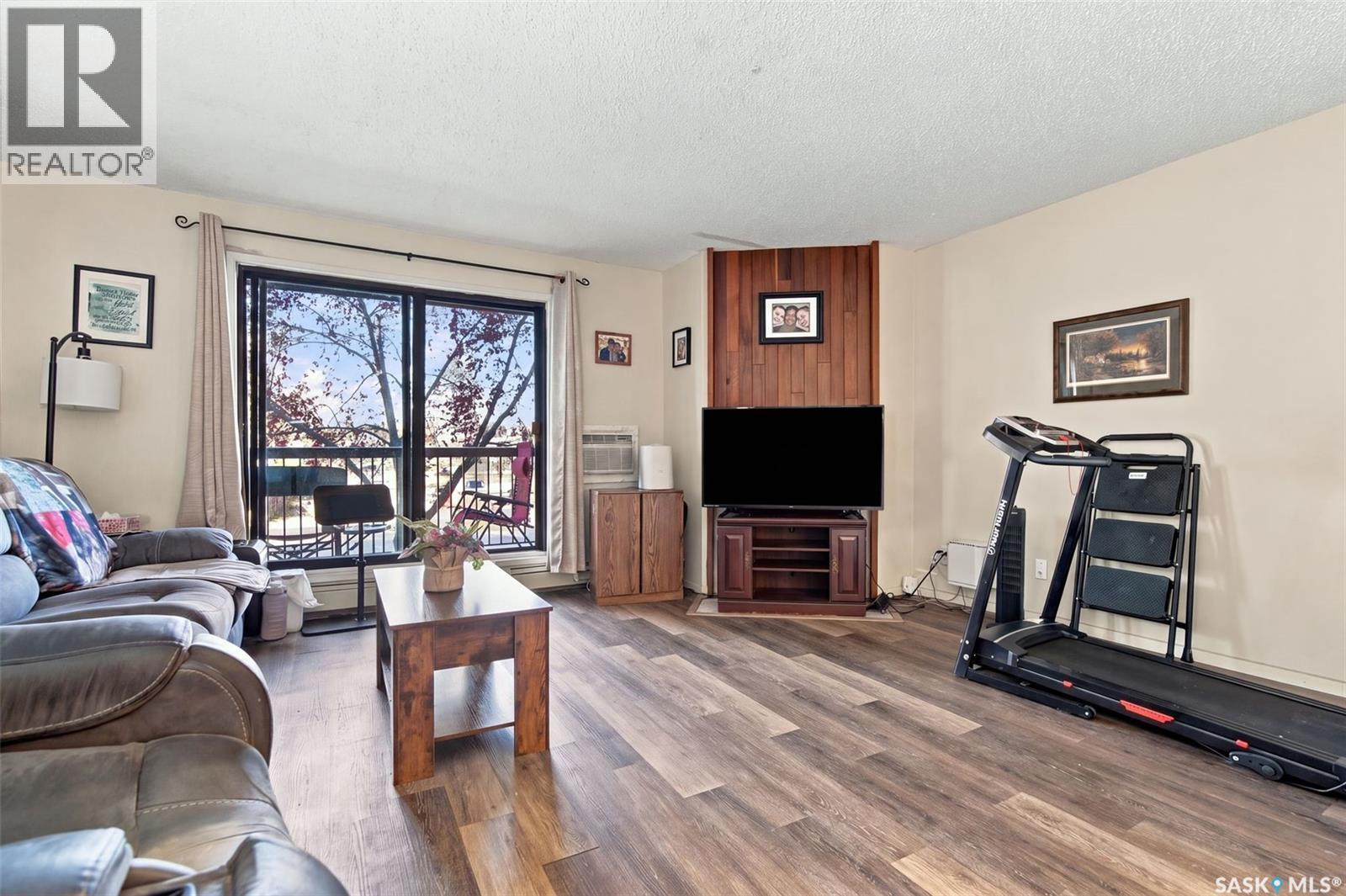 202 275 Kingsmere Boulevard, Saskatoon, Saskatchewan  S7J 4J6 - Photo 3 - SK050713