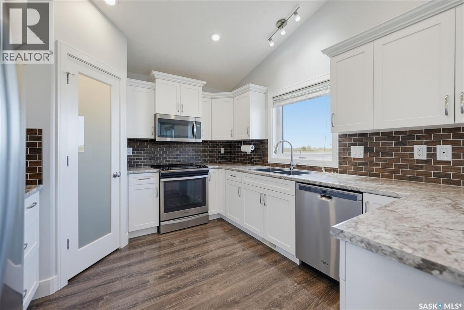 309 Bassett Road, Martensville, Saskatchewan  S0K 2T1 - Photo 6 - SK050689