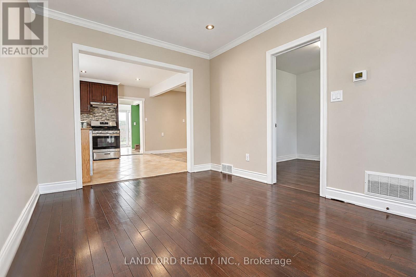 Main Fl - 45 Craydon Avenue, Toronto, Ontario  M6M 2C8 - Photo 14 - W13877412