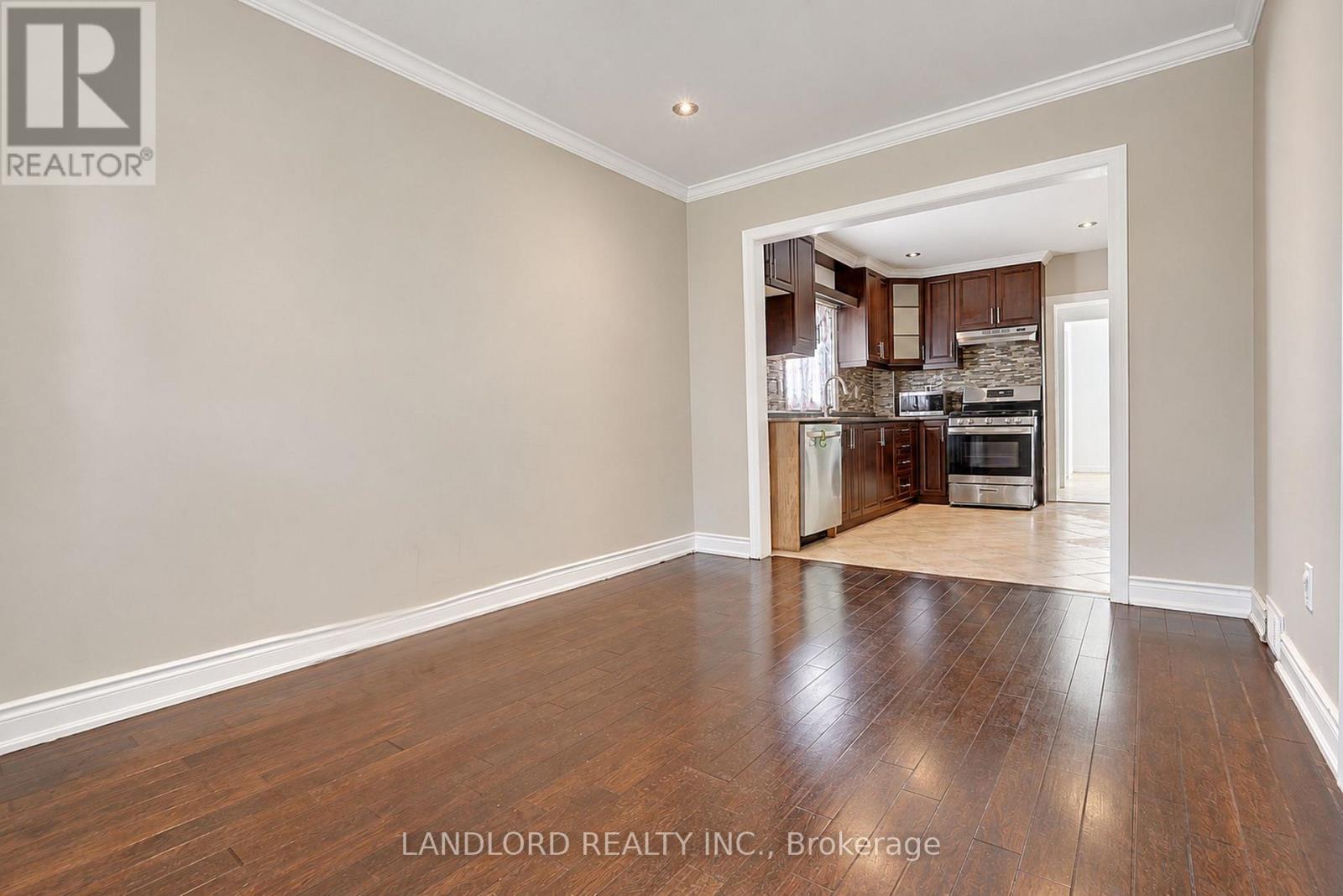 Main Fl - 45 Craydon Avenue, Toronto, Ontario  M6M 2C8 - Photo 15 - W13877412