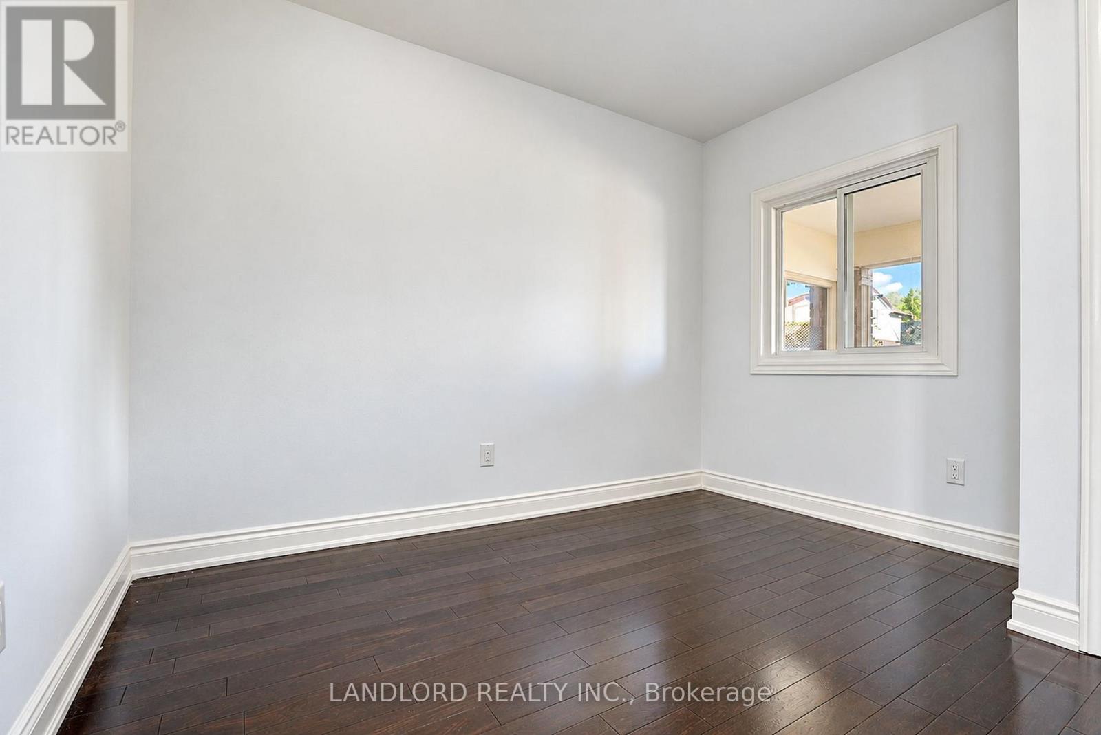 Main Fl - 45 Craydon Avenue, Toronto, Ontario  M6M 2C8 - Photo 17 - W13877412