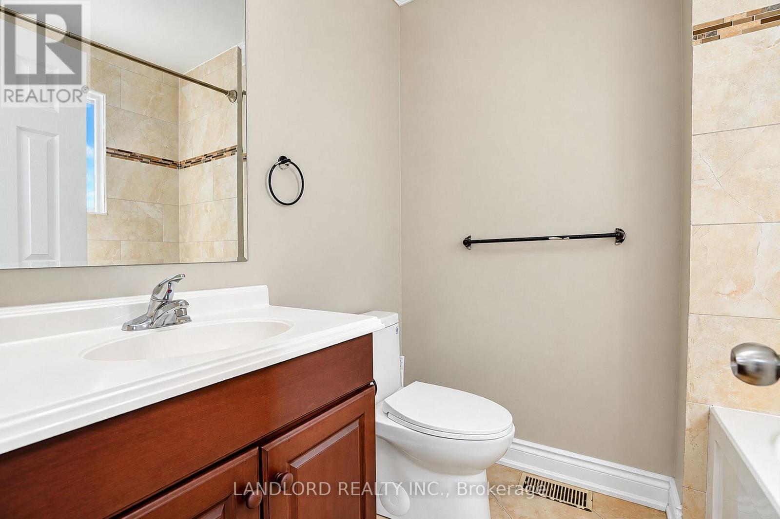 Main Fl - 45 Craydon Avenue, Toronto, Ontario  M6M 2C8 - Photo 35 - W13877412