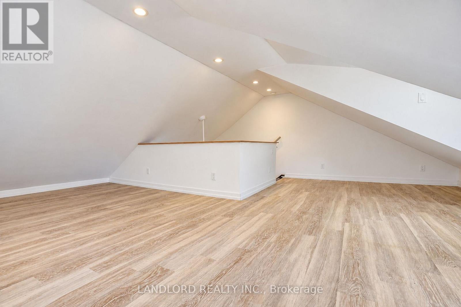 Main Fl - 45 Craydon Avenue, Toronto, Ontario  M6M 2C8 - Photo 40 - W13877412