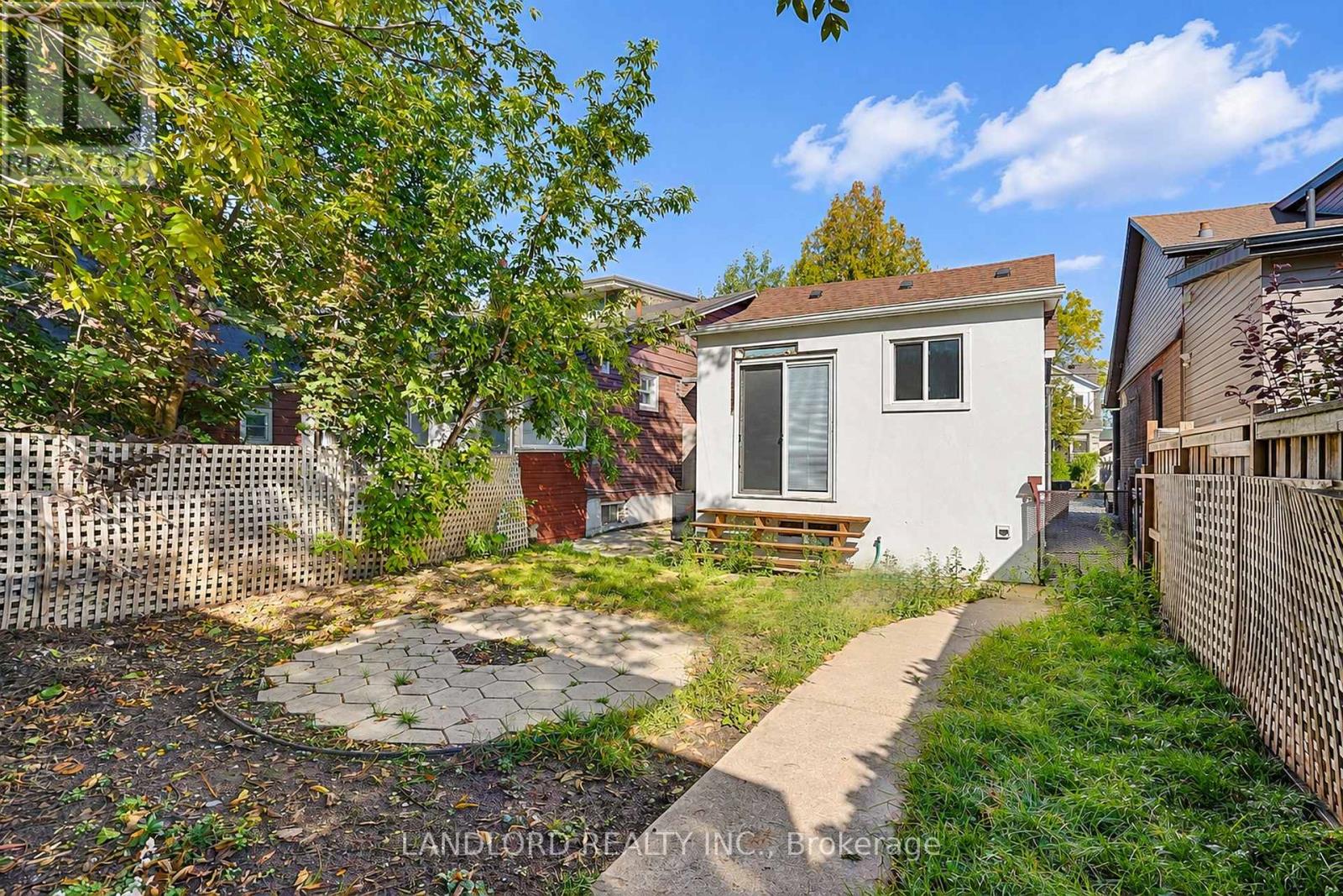 Main Fl - 45 Craydon Avenue, Toronto, Ontario  M6M 2C8 - Photo 5 - W13877412