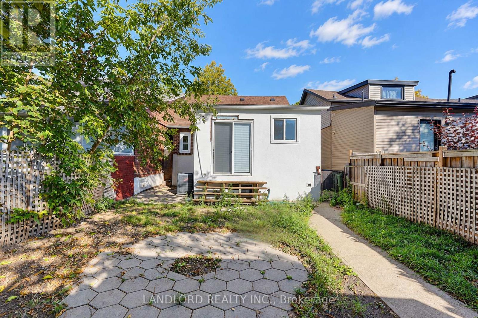 Main Fl - 45 Craydon Avenue, Toronto, Ontario  M6M 2C8 - Photo 6 - W13877412