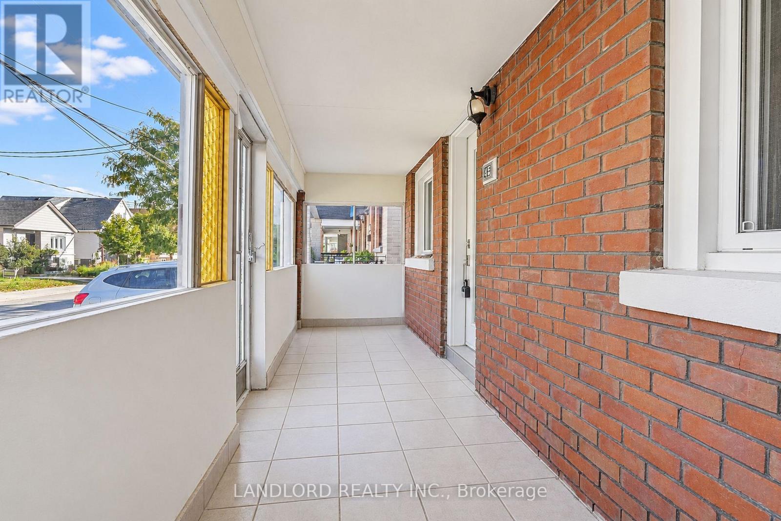 Main Fl - 45 Craydon Avenue, Toronto, Ontario  M6M 2C8 - Photo 8 - W13877412