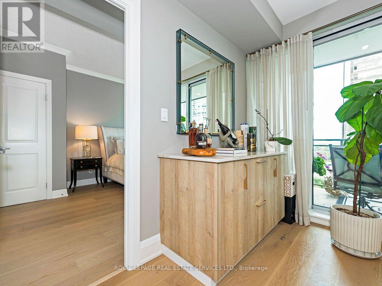 Ph201 - 88 Palace Pier Court, Toronto, Ontario  M8V 4C2 - Photo 25 - W13877454