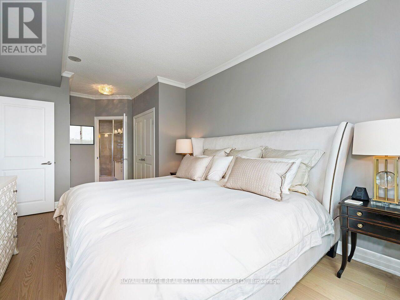 Ph201 - 88 Palace Pier Court, Toronto, Ontario  M8V 4C2 - Photo 30 - W13877454