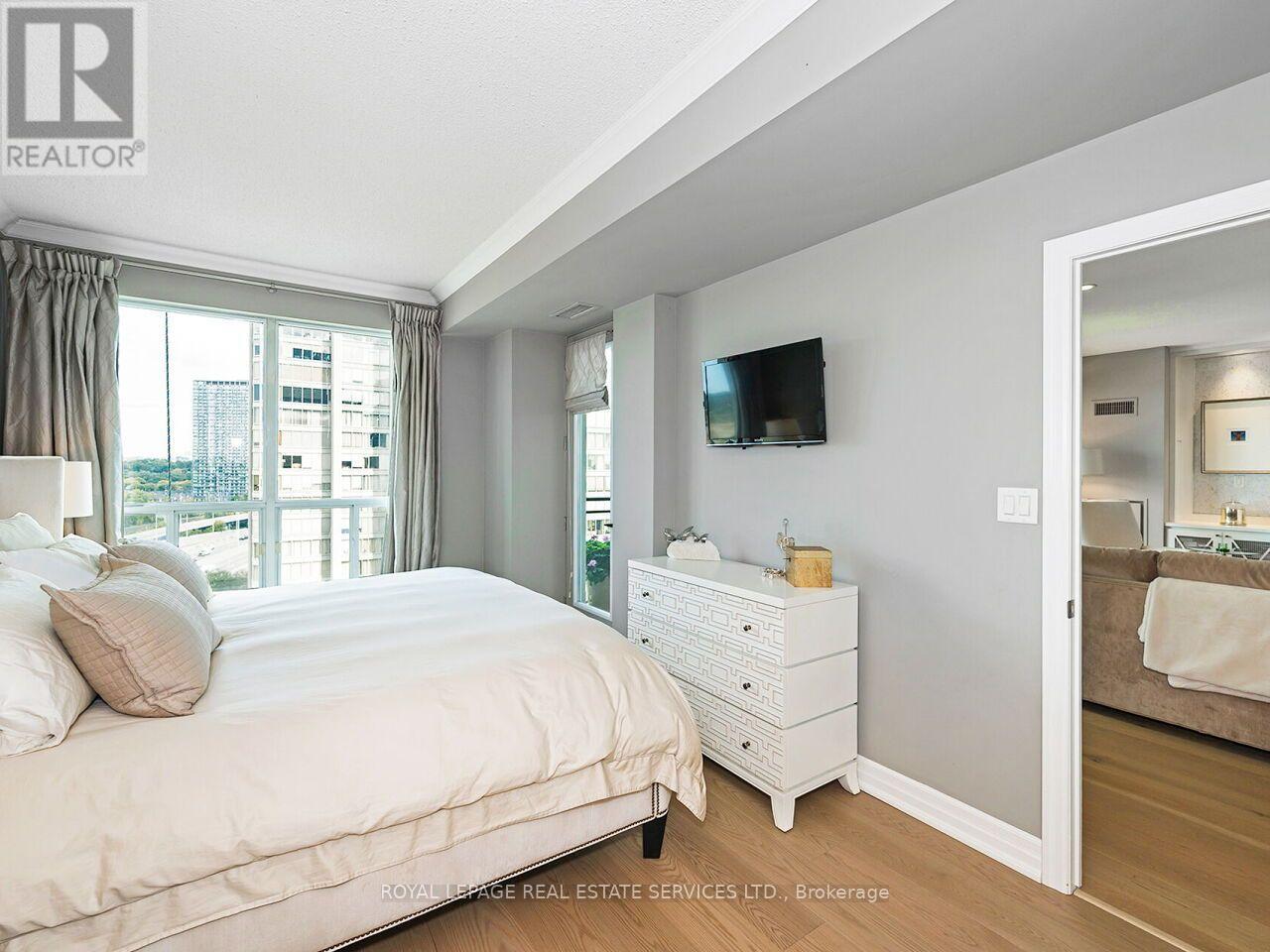 Ph201 - 88 Palace Pier Court, Toronto, Ontario  M8V 4C2 - Photo 32 - W13877454
