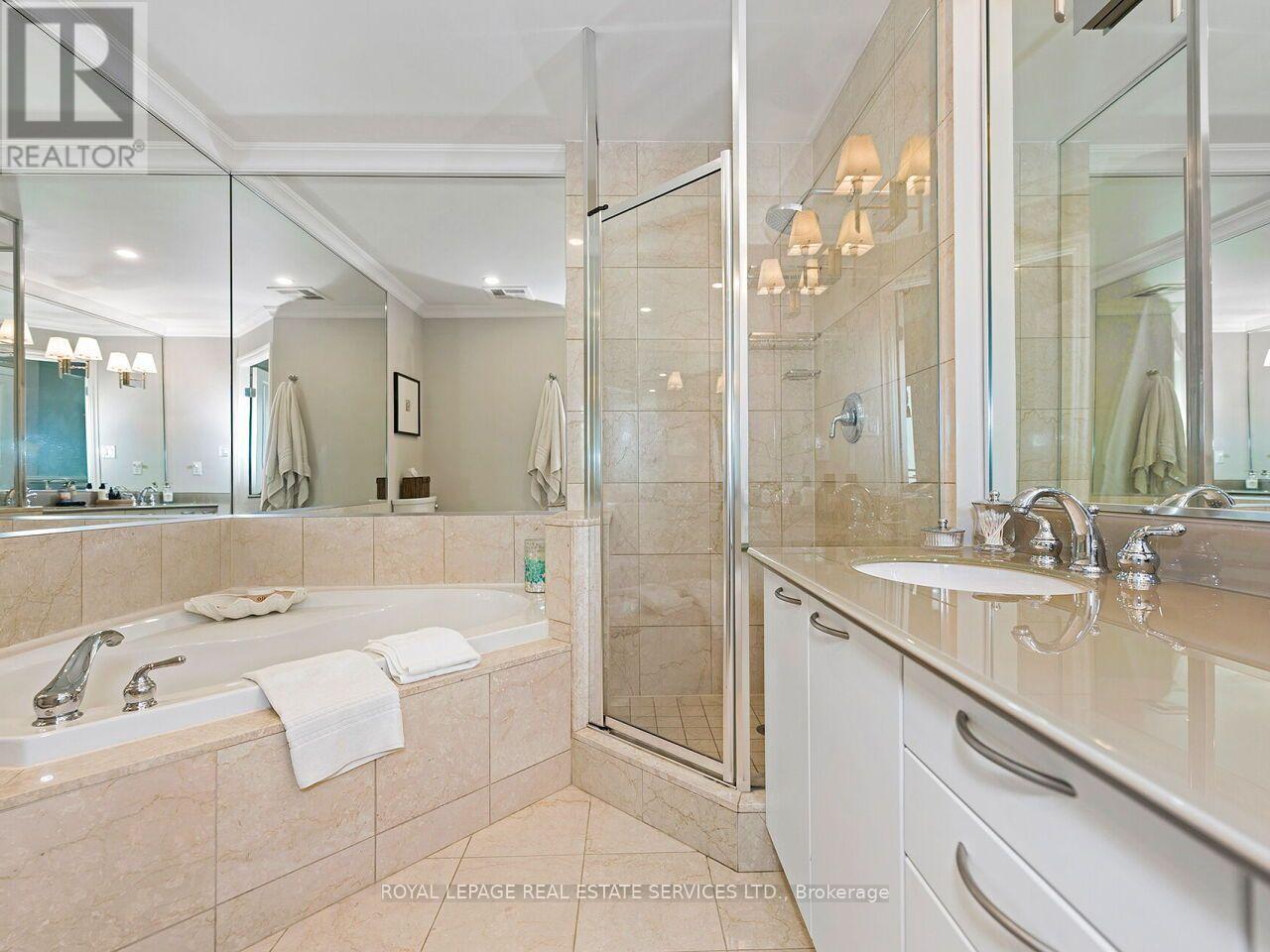 Ph201 - 88 Palace Pier Court, Toronto, Ontario  M8V 4C2 - Photo 34 - W13877454