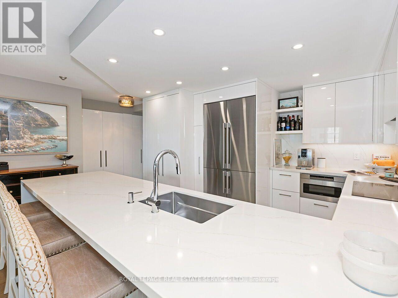 Ph201 - 88 Palace Pier Court, Toronto, Ontario  M8V 4C2 - Photo 5 - W13877454