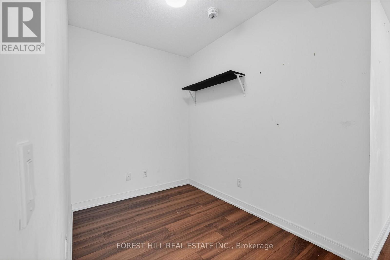 1708 - 30 Samuel Wood Way, Toronto, Ontario  M9B 0C9 - Photo 5 - W13877500