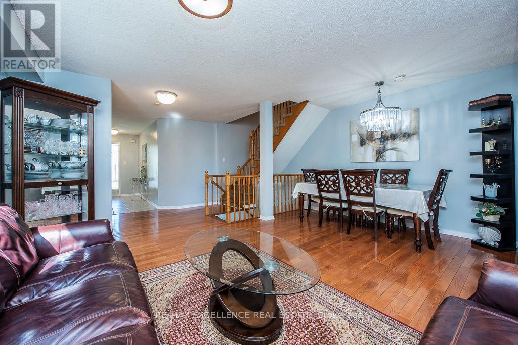 44 Weather Vane Lane NW, Brampton, Ontario  L6X 4R5 - Photo 9 - W13877518