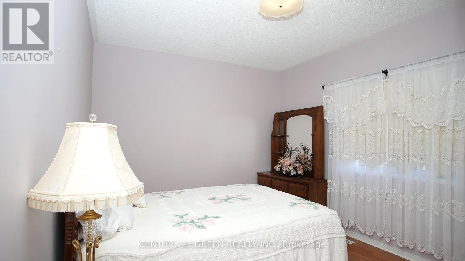 836 Avocado Crescent, Mississauga, Ontario  L5W 1K4 - Photo 15 - W13877562