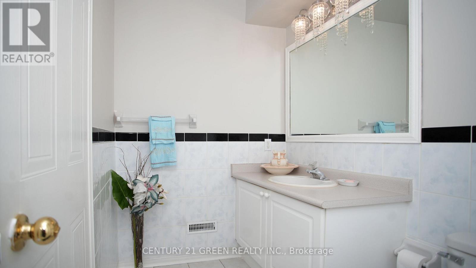 836 Avocado Crescent, Mississauga, Ontario  L5W 1K4 - Photo 20 - W13877562