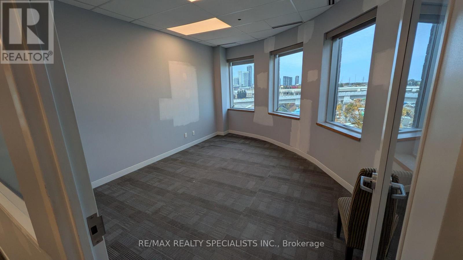 400 - 4310 Sherwoodtowne Boulevard, Mississauga, Ontario  L4Z 4C4 - Photo 3 - W13877594