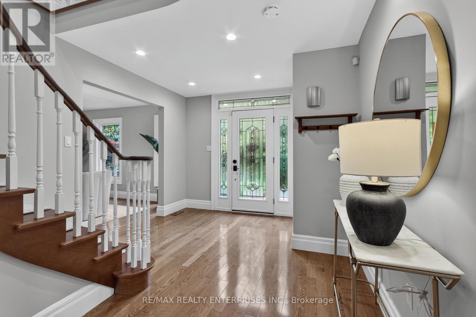 3523 KINGBIRD COURT Mississauga (Erin Mills) Ontario Canada L5L2P9 5