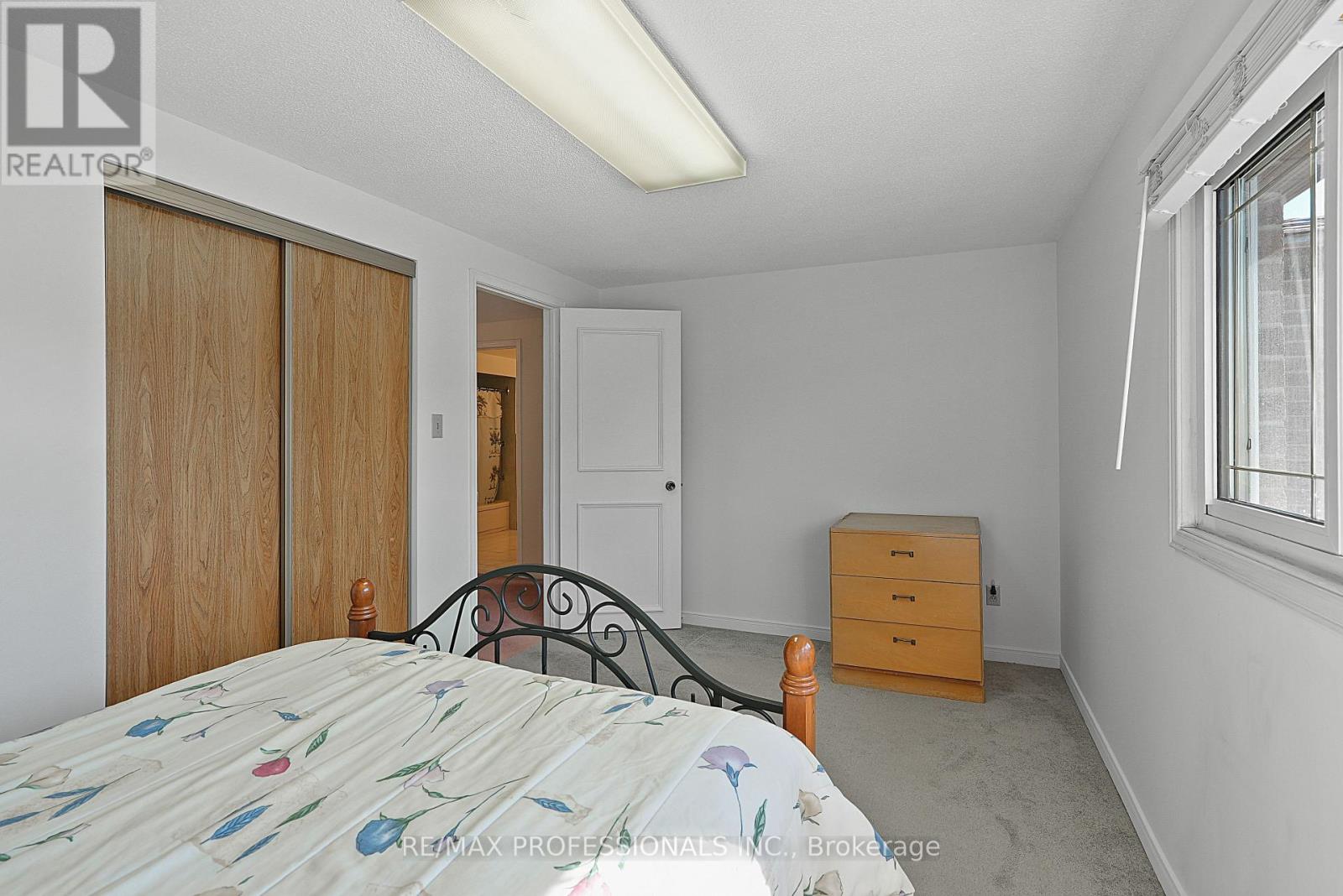 43 Franca Crescent, Toronto, Ontario  M9V 4T8 - Photo 30 - W13877634