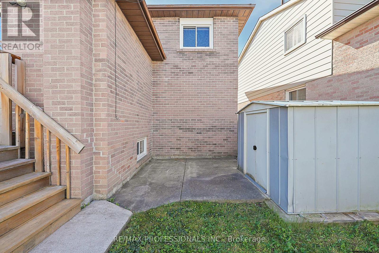 43 Franca Crescent, Toronto, Ontario  M9V 4T8 - Photo 42 - W13877634