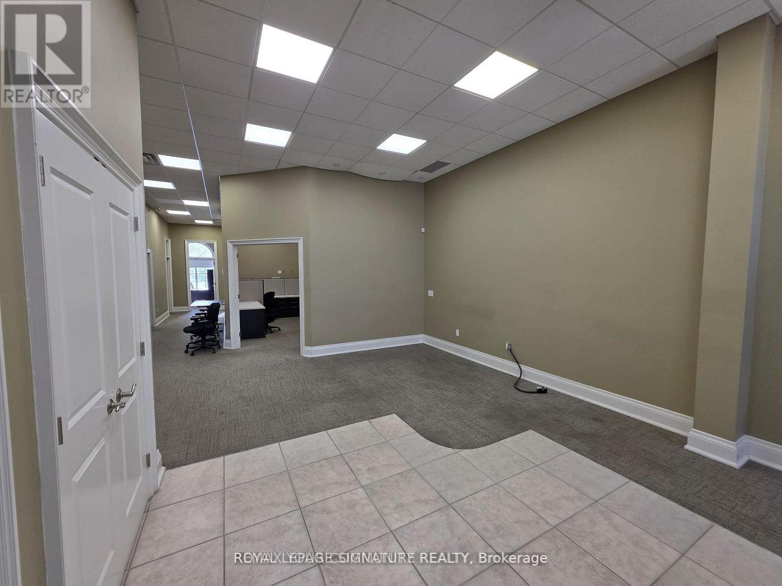 26 - 1525 Cornwall Road, Oakville, Ontario  L6J 0B2 - Photo 3 - W13877642