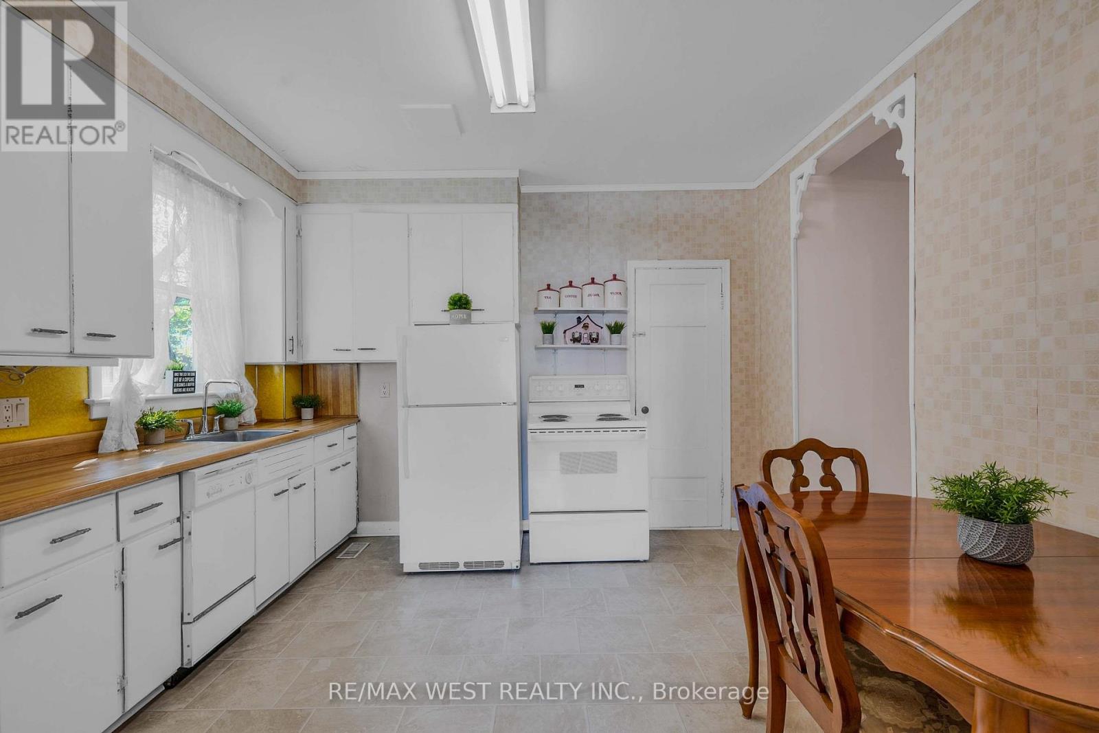 26 Centre Street, Grey Highlands, Ontario  N0C 1H0 - Photo 9 - X13877446