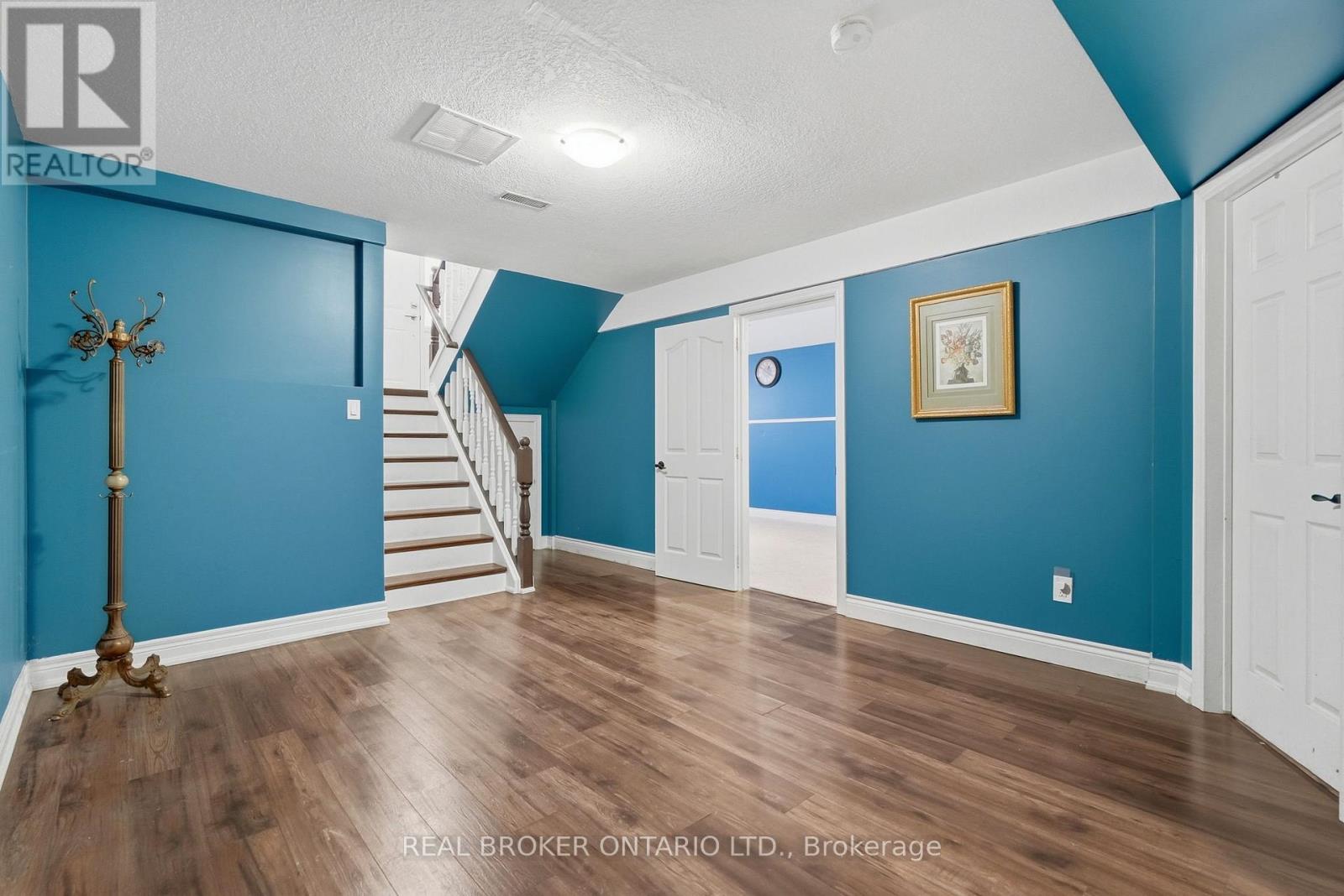 8 Moyle Drive, Brantford, Ontario  N3V 1E5 - Photo 27 - X13877508