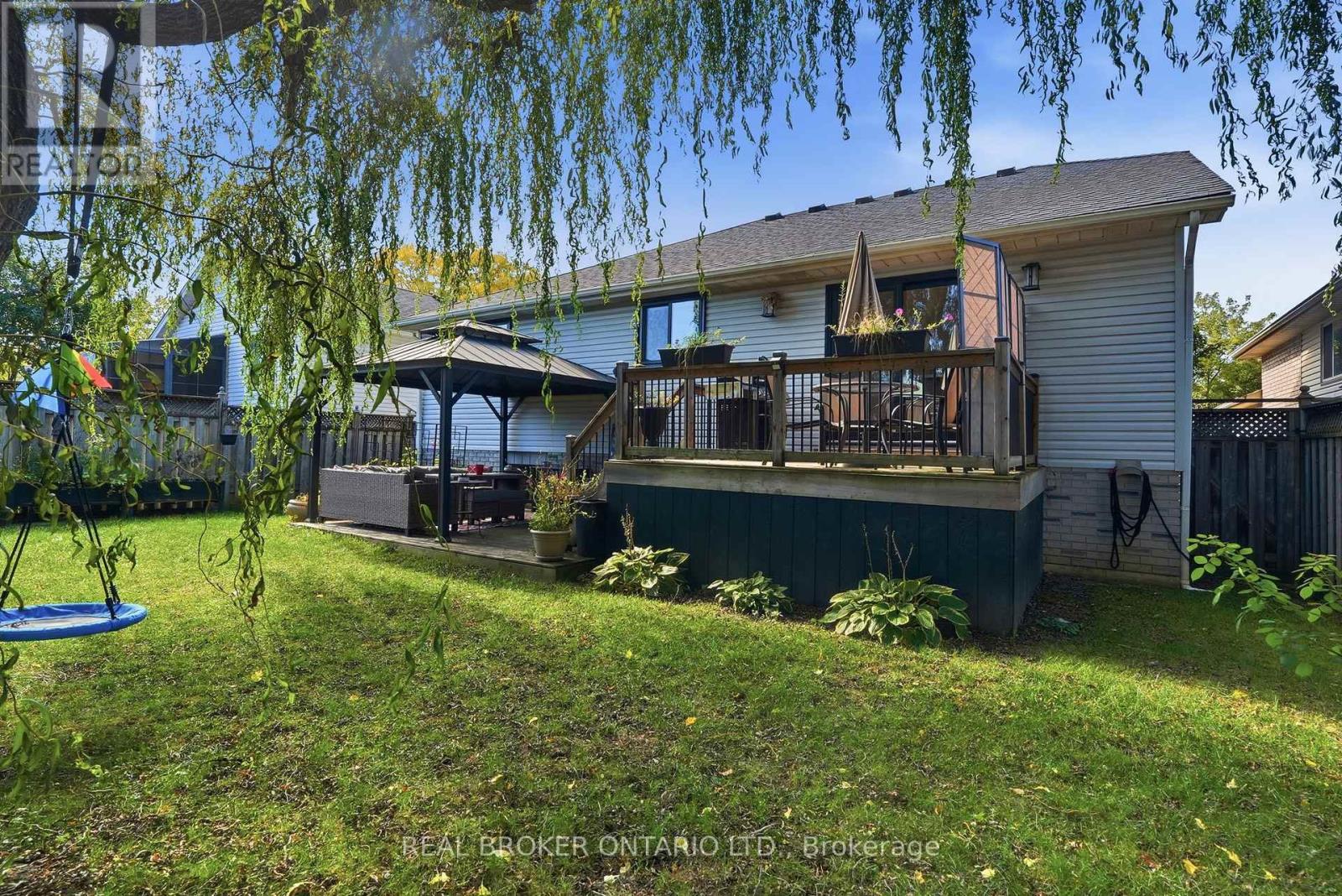 8 Moyle Drive, Brantford, Ontario  N3V 1E5 - Photo 37 - X13877508