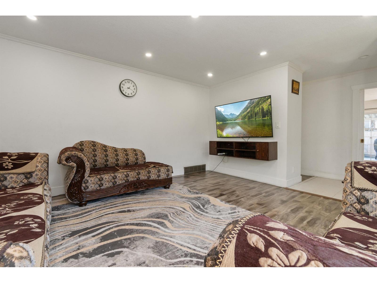 3752 Harwood Crescent, Abbotsford, British Columbia  V2S 7A6 - Photo 5 - R3171817