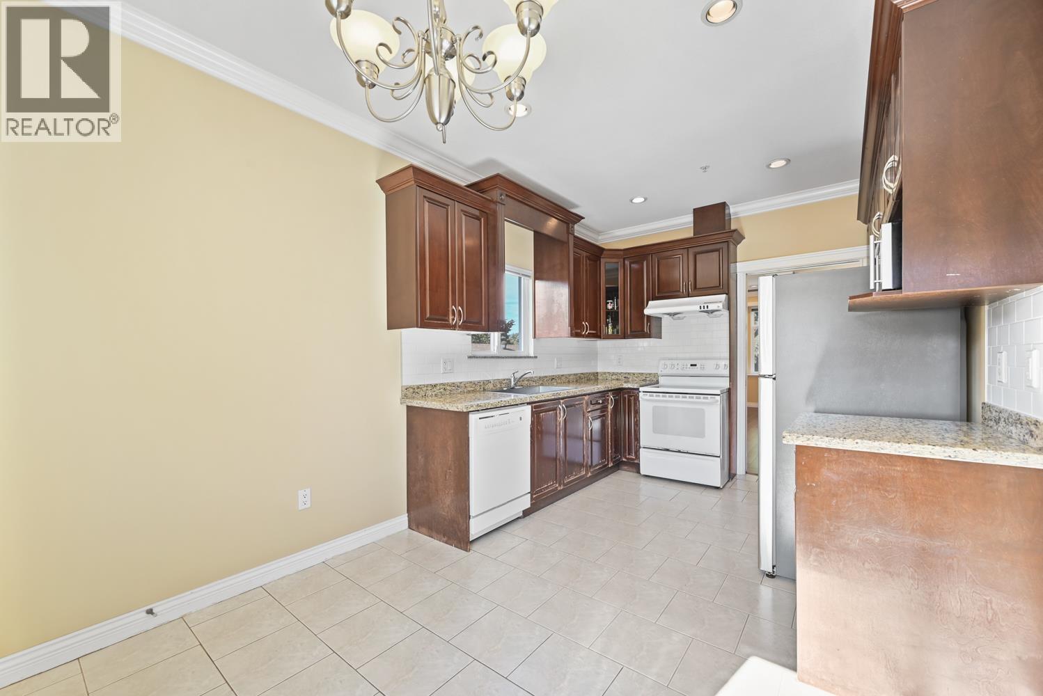 2410 E 19th Avenue, Vancouver, British Columbia  V5M 2R9 - Photo 11 - R3173726