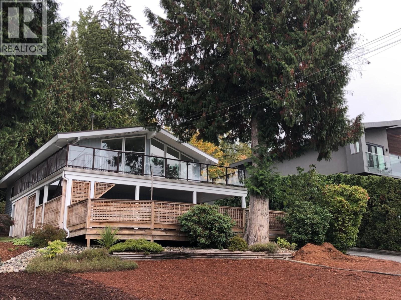 831 Ioco Road, Port Moody, British Columbia  V3H 2W7 - Photo 5 - R3172555