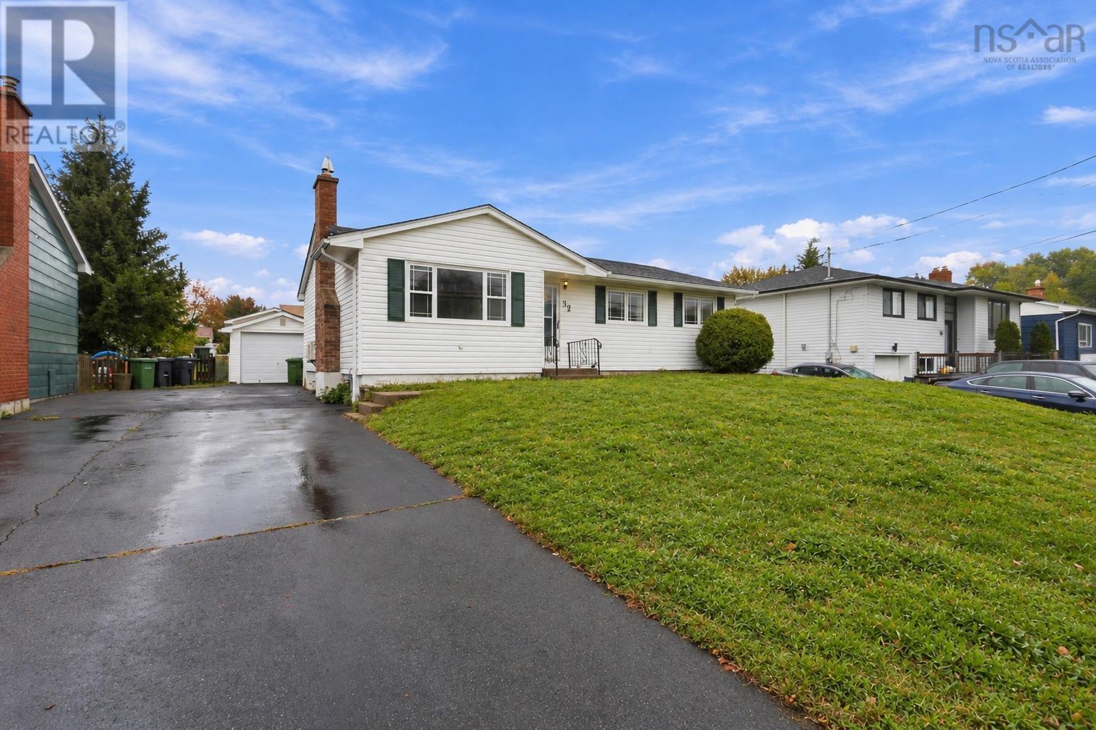 32 Mount Edward Road Dartmouth Nova Scotia Canada B2W3K4 2