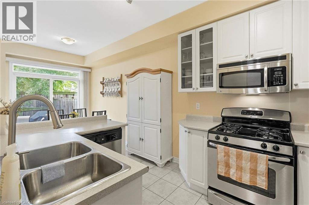 1076 Ryckman Common, Burlington, Ontario  L7R 2B6 - Photo 8 - 40868500