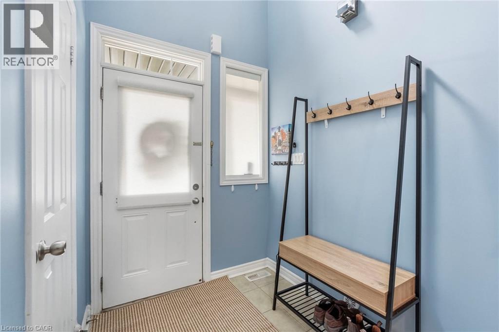 1076 Ryckman Common, Burlington, Ontario  L7R 2B6 - Photo 4 - 40868500