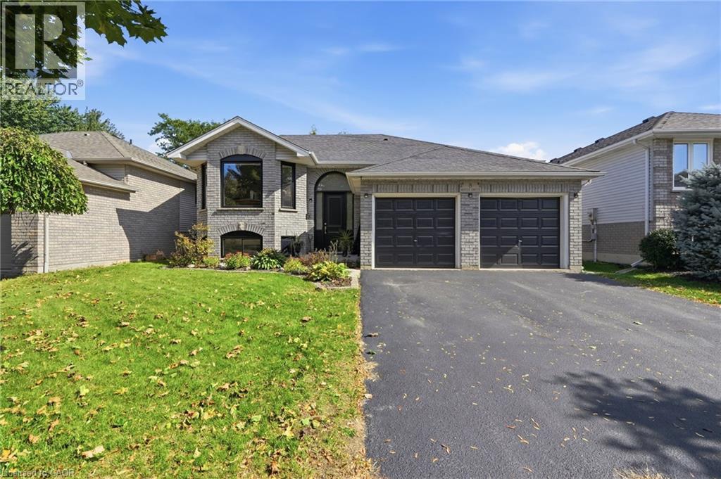 8 MOYLE Drive, Brantford, Ontario