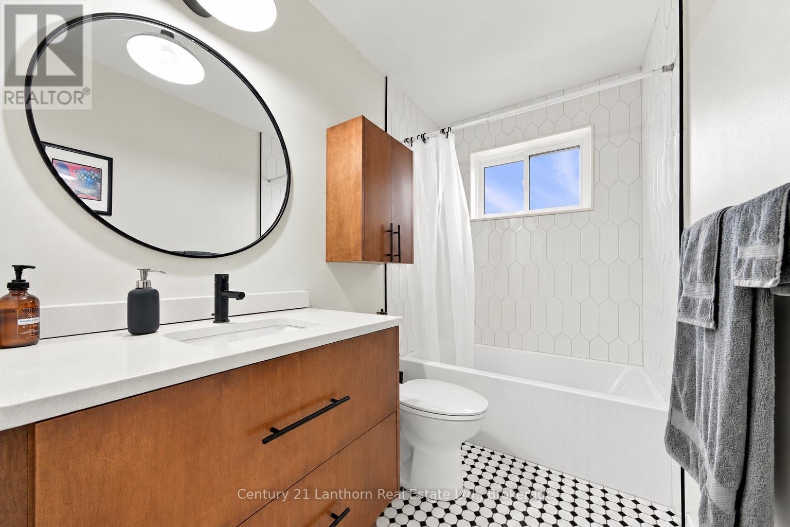 312 Badgley Road, Prince Edward County, Ontario  K0K 1L0 - Photo 18 - X13877628